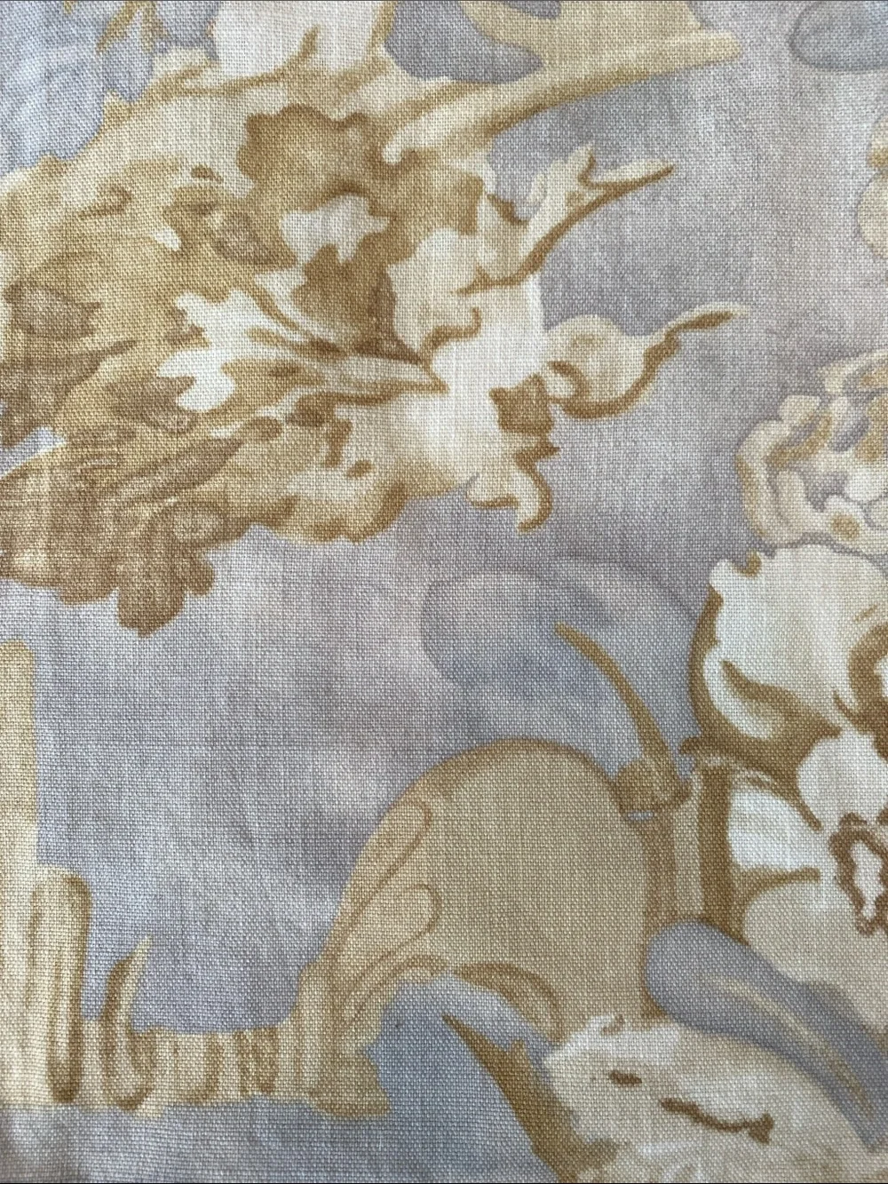 A Set of Two Ralph Lauren Hathersage Floral King Shams in a Woven Cotton